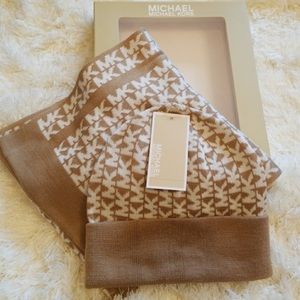 SOLD Michael Kors MK 2 Piece Scarf & Hat Set
